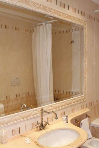 Bathroom Sistina Hotel Rome
