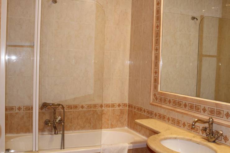 Single room sistina hotel rome Single room sistina hotel rome