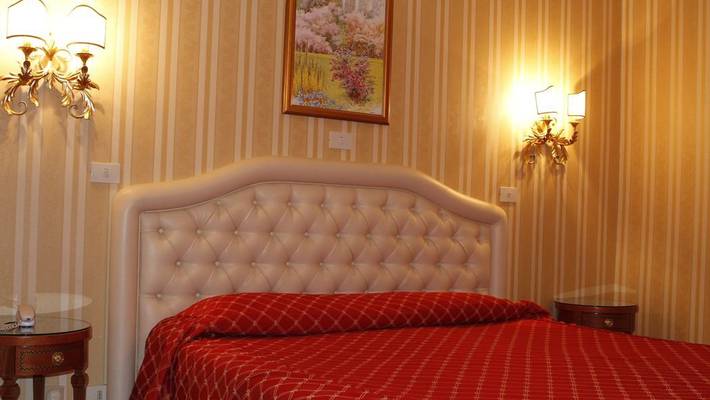 Standard double room Sistina Hotel Rome Standard double room Sistina Hotel Rome