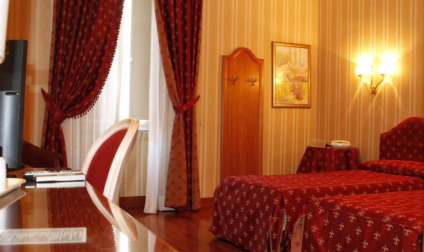 Camera quadrupla standard Hotel Sistina Roma Camera quadrupla standard Hotel Sistina Roma
